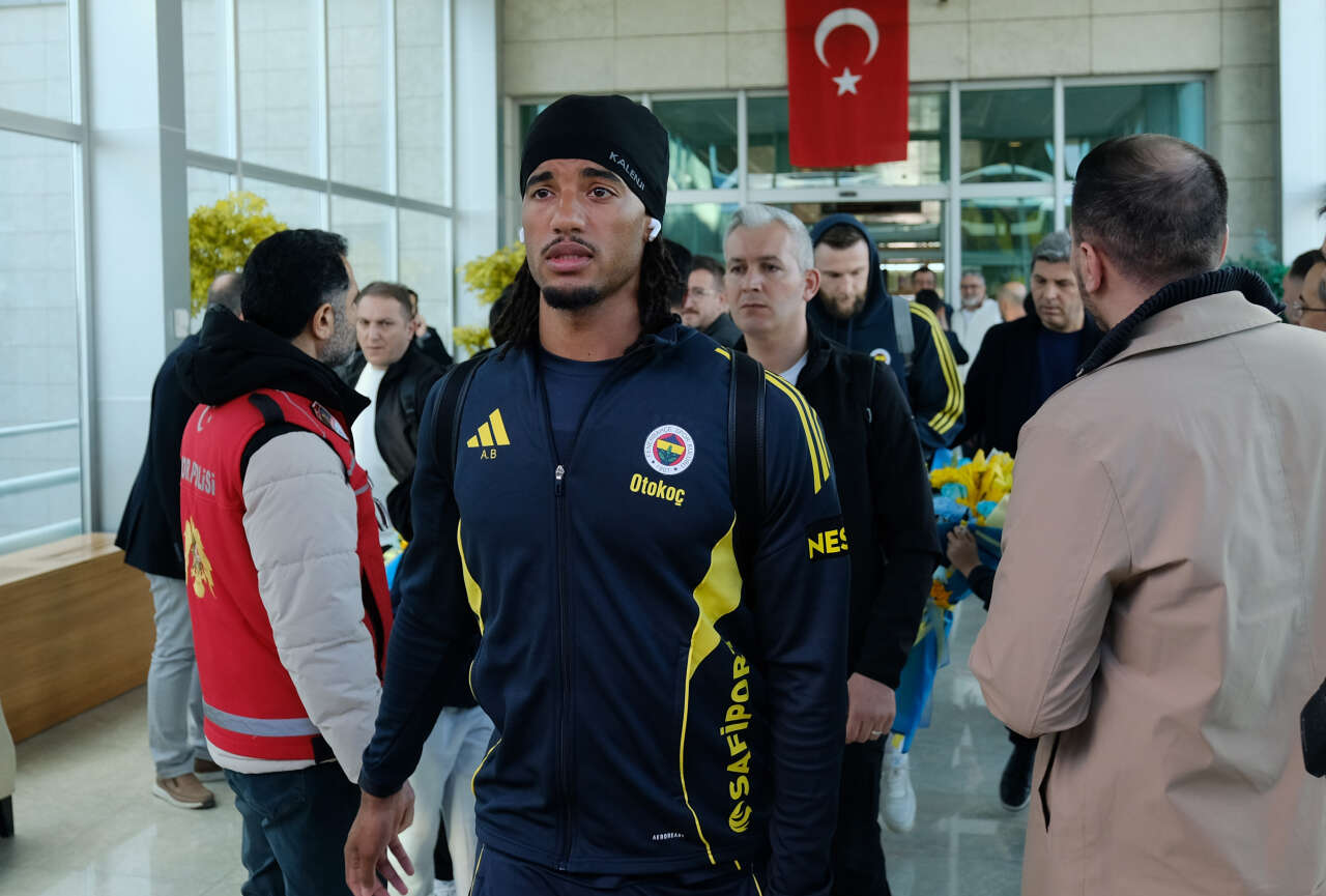 Fenerbahçe kafilesi Konya’da böyle karşılandı 4